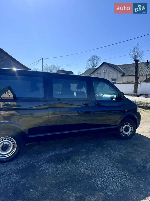 Минивэн Volkswagen Transporter 2004 в Буковеле