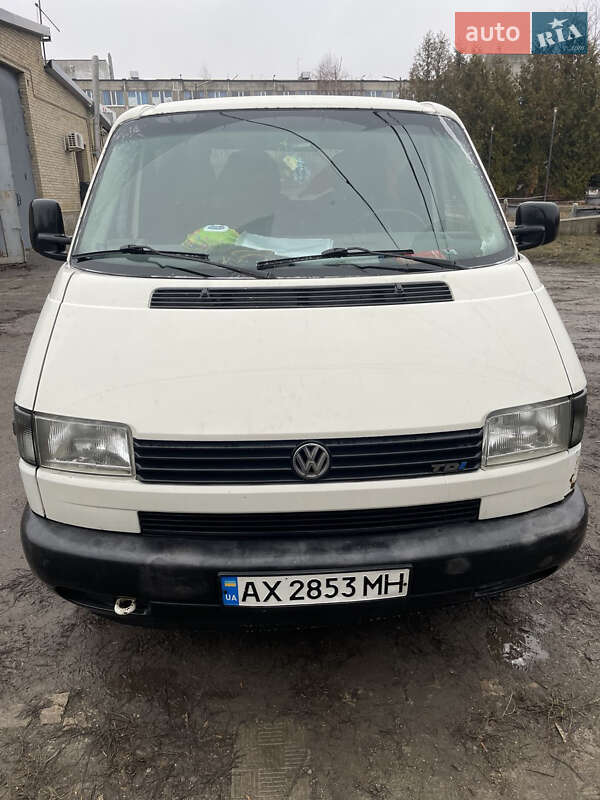 Мінівен Volkswagen Transporter 2001 в 
