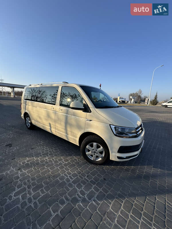 Минивэн Volkswagen Transporter 2016 в Ровно