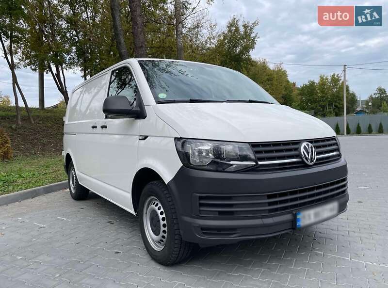Грузовой фургон Volkswagen Transporter 2017 в Киеве