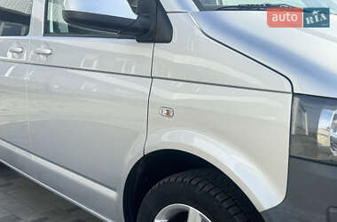 Мінівен Volkswagen Transporter 2012 в 