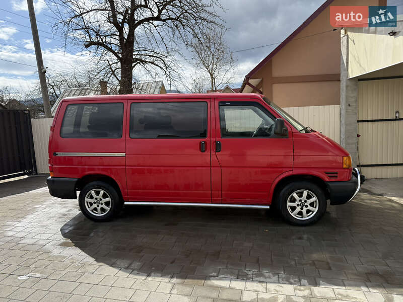 Мінівен Volkswagen Transporter 2003 в Делятині