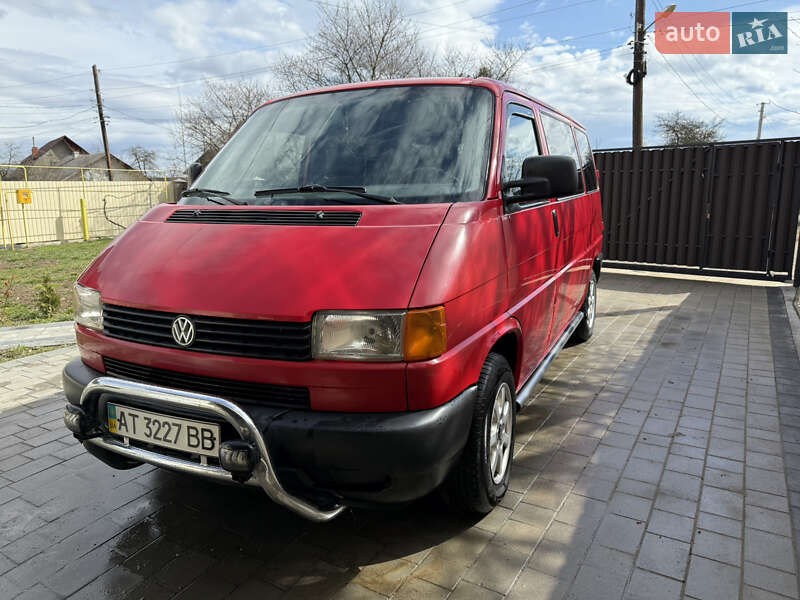 Мінівен Volkswagen Transporter 2003 в Делятині