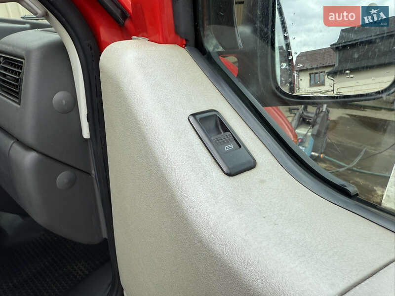 Мінівен Volkswagen Transporter 2003 в Делятині