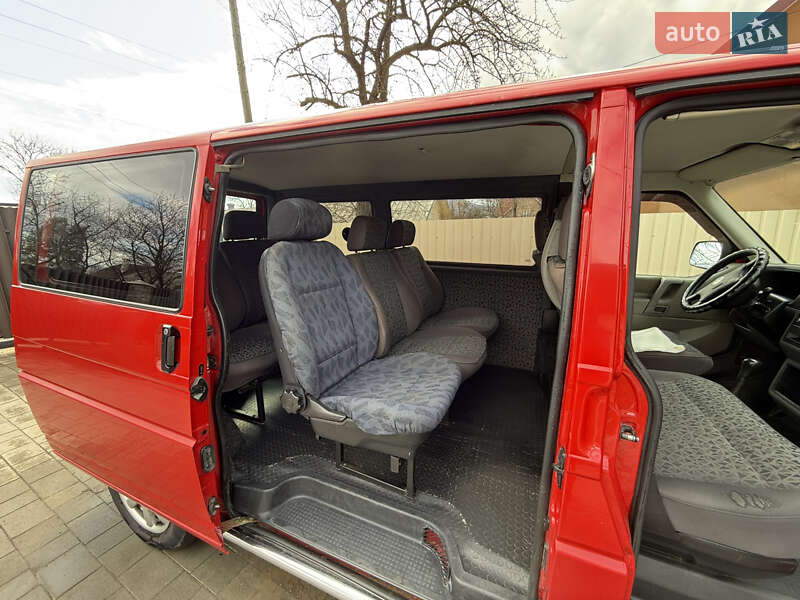 Мінівен Volkswagen Transporter 2003 в Делятині