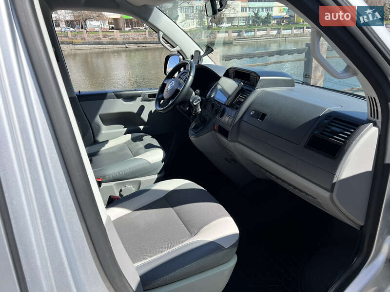 Минивэн Volkswagen Transporter 2009 в Кропивницком