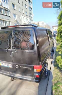 Минивэн Volkswagen Transporter 2001 в 
