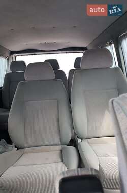 Мінівен Volkswagen Transporter 2000 в 