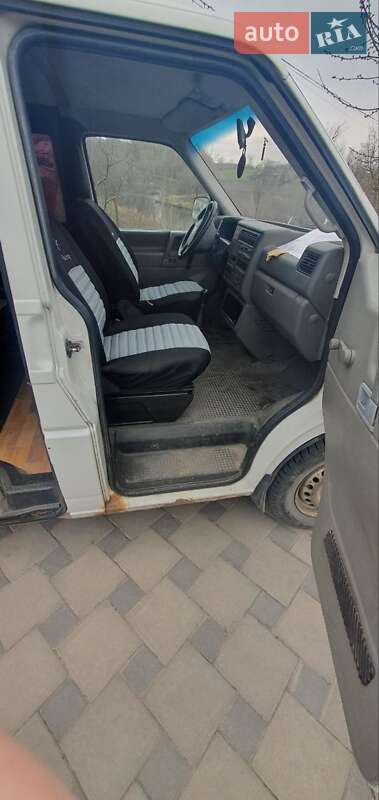 Минивэн Volkswagen Transporter 2001 в Липовце