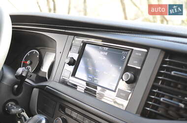 Вантажний фургон Volkswagen Transporter 2021 в 