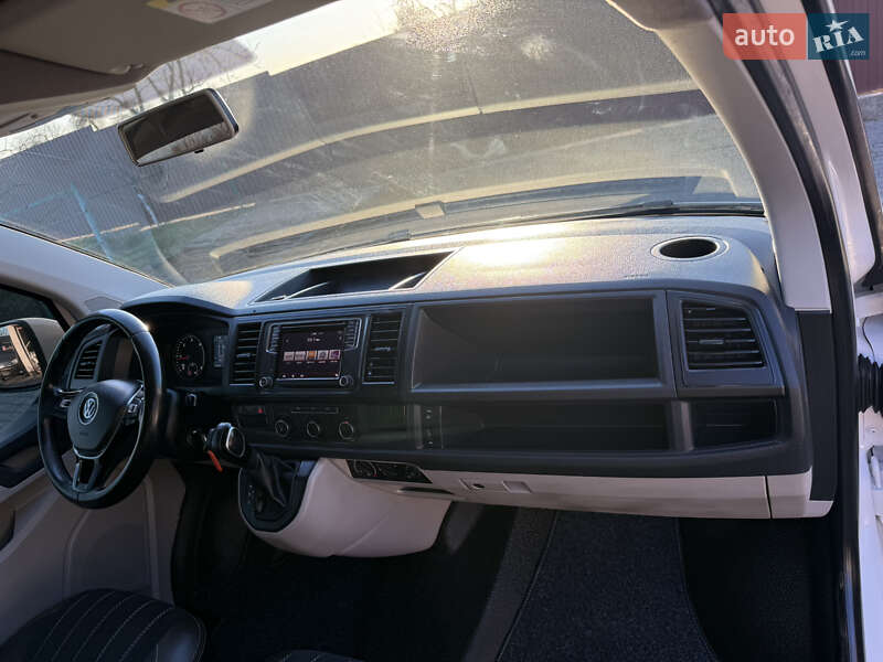 Минивэн Volkswagen Transporter 2018 в Киеве