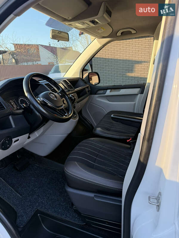 Минивэн Volkswagen Transporter 2018 в Киеве