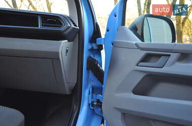 Грузовой фургон Volkswagen Transporter 2021 в 