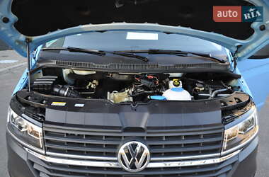 Грузовой фургон Volkswagen Transporter 2021 в 