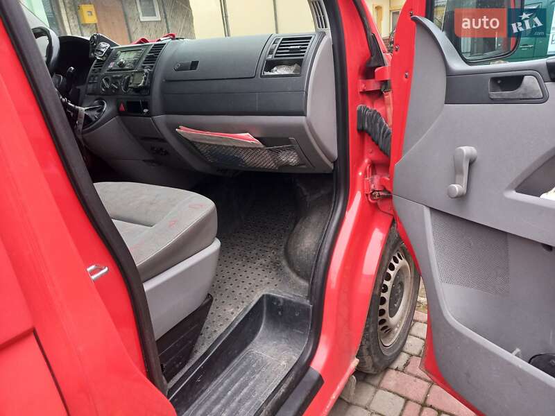 Мінівен Volkswagen Transporter 2007 в Хирові