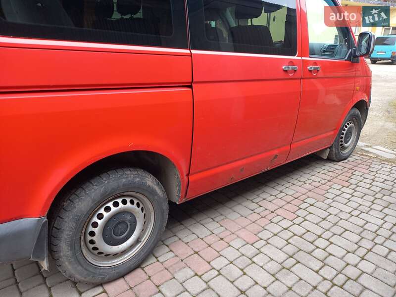 Мінівен Volkswagen Transporter 2007 в Хирові