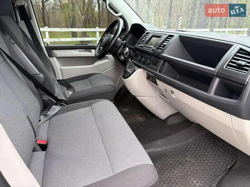 Вантажний фургон Volkswagen Transporter 2018 в Дніпрі