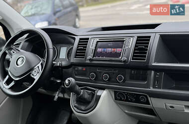 Минивэн Volkswagen Transporter 2019 в 