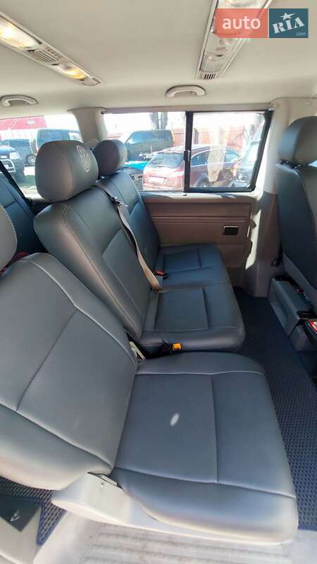 Минивэн Volkswagen Transporter 2006 в Дубровице фото 16 Минивэн Volkswagen Transporter 2006 в Дубровице