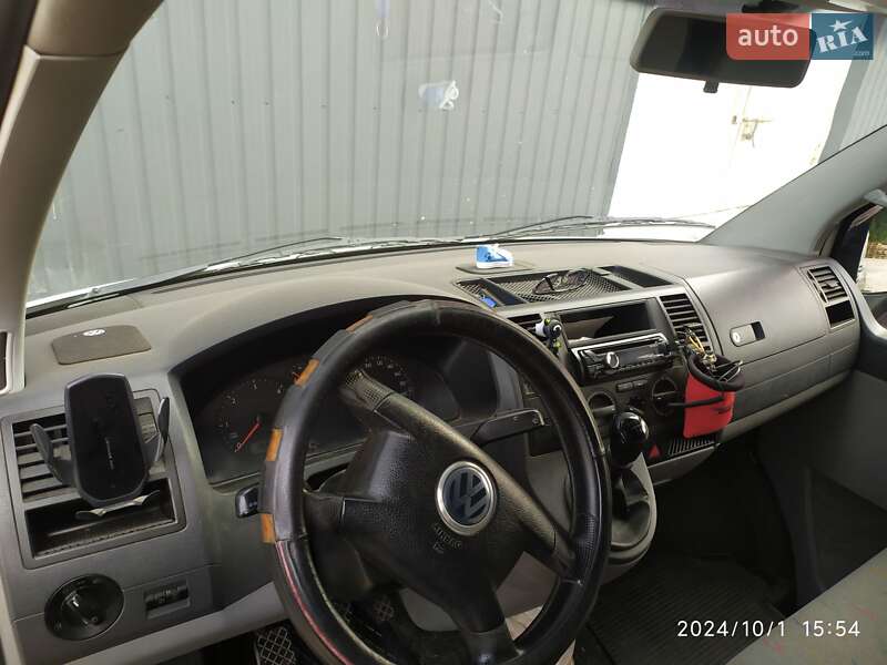 Грузовой фургон Volkswagen Transporter 2005 в Умани