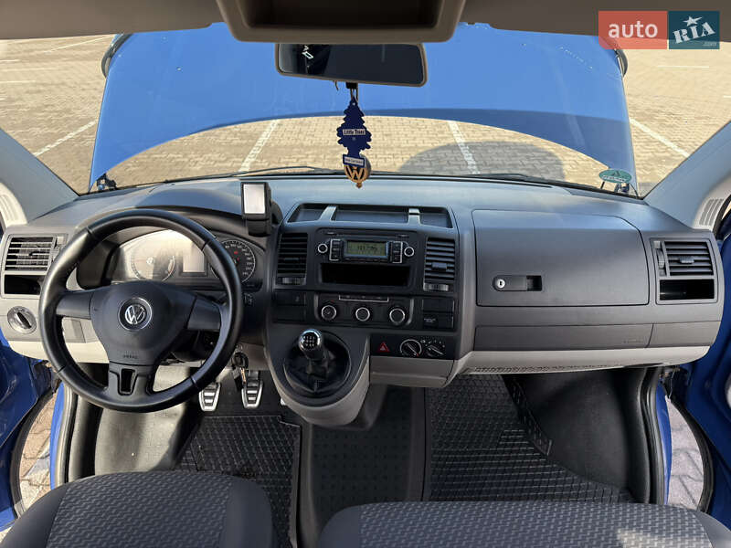 Мінівен Volkswagen Transporter 2010 в Житомирі