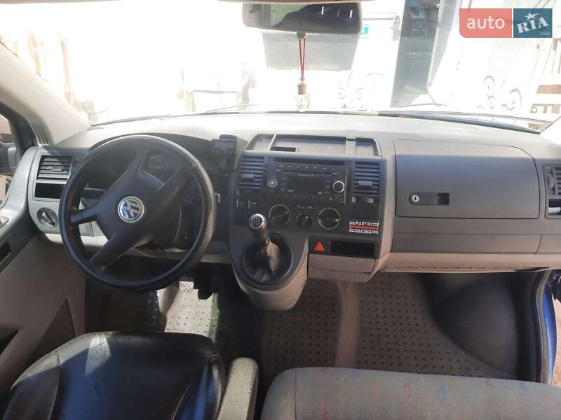 Минивэн Volkswagen Transporter 2004 в Николаеве