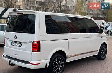Минивэн Volkswagen Transporter 2015 в 