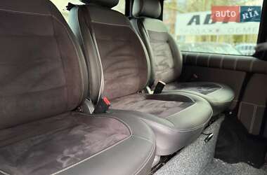 Минивэн Volkswagen Transporter 2015 в 