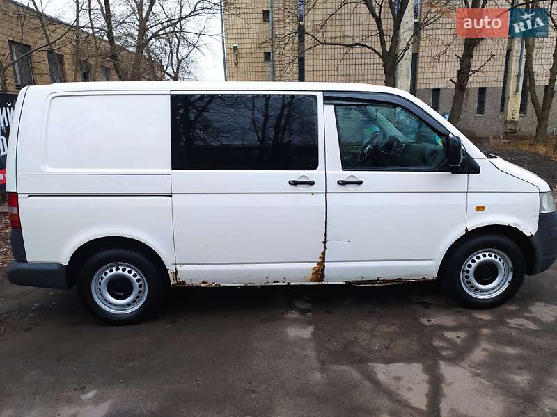 Мінівен Volkswagen Transporter 2005 в Києві