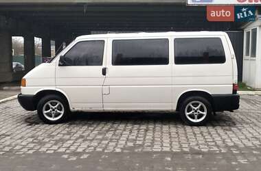Минивэн Volkswagen Transporter 2000 в 