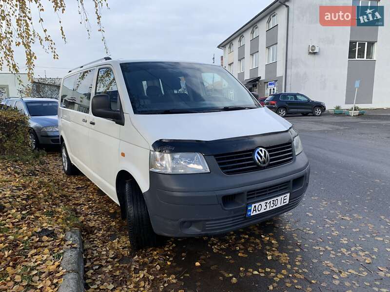 Минивэн Volkswagen Transporter 2007 в Ужгороде