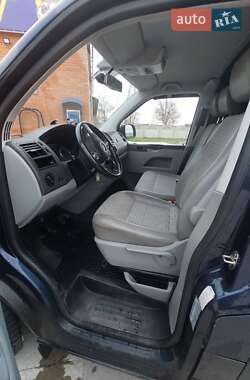 Грузовой фургон Volkswagen Transporter 2012 в 