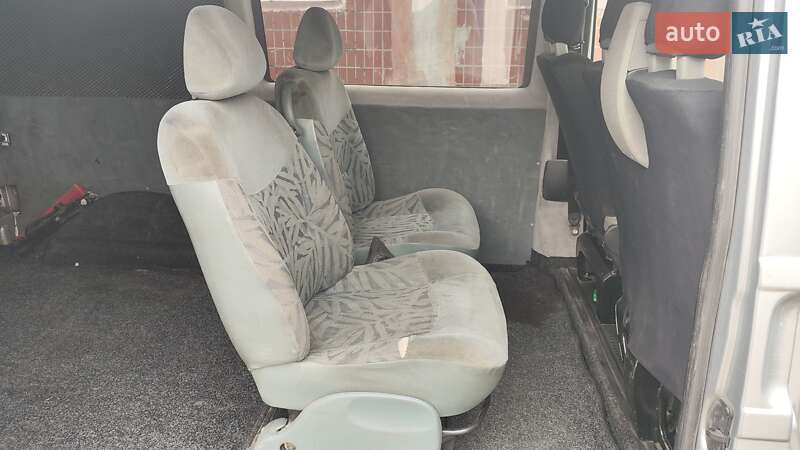 Мінівен Volkswagen Transporter 2003 в Кам'янському
