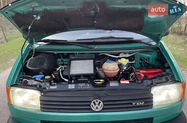 Минивэн Volkswagen Transporter 1998 в 