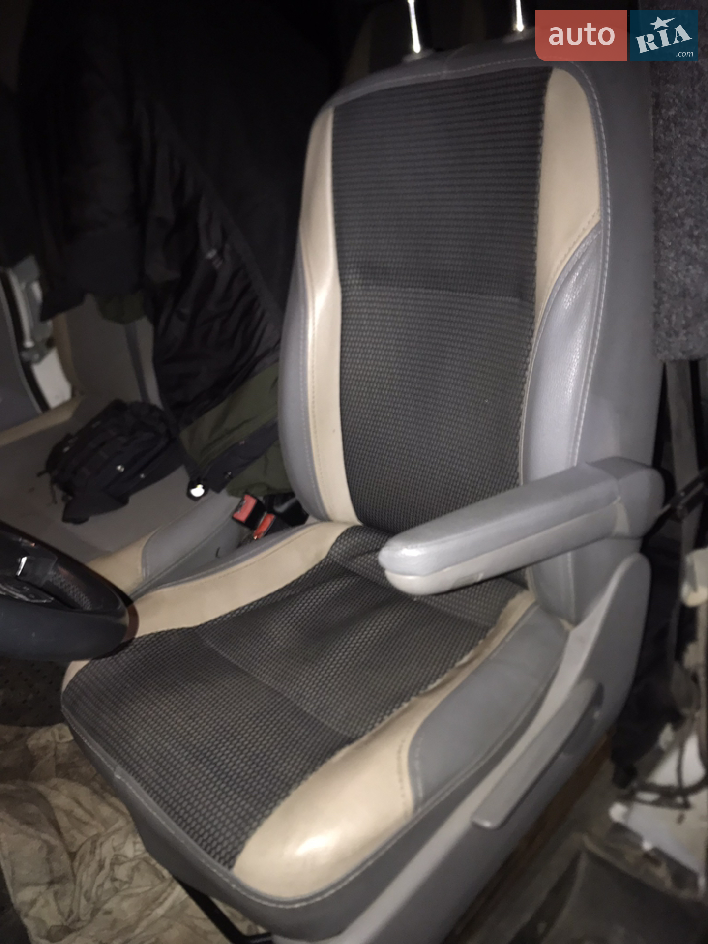 2010 Volkswagen Transporter - мініатюра 22