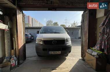 Минивэн Volkswagen Transporter 2005 в 