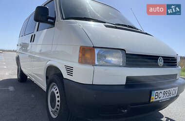 Грузопассажирский фургон Volkswagen Transporter 2000 в Виннице