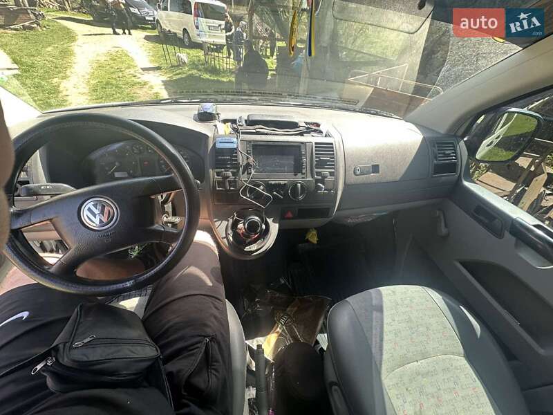 Минивэн Volkswagen Transporter 2006 в Хотине