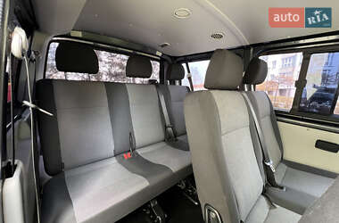 Минивэн Volkswagen Transporter 2017 в 