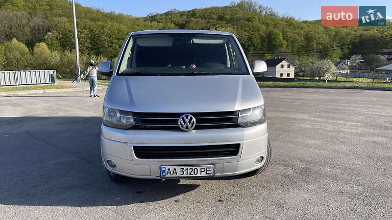 Грузовой фургон Volkswagen Transporter 2013 в 