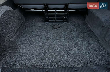 Мінівен Volkswagen Transporter 2012 в 