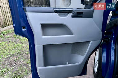 Мінівен Volkswagen Transporter 2012 в 