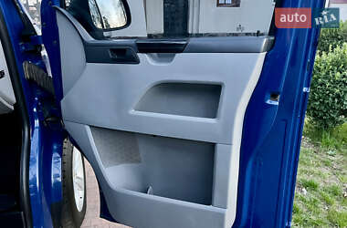 Мінівен Volkswagen Transporter 2012 в 
