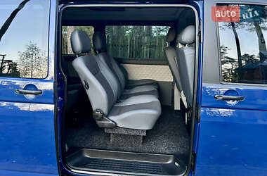 Мінівен Volkswagen Transporter 2012 в 