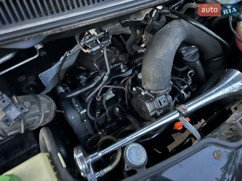 Минивэн Volkswagen Transporter 2012 в Киеве