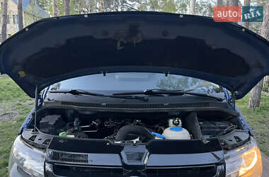 Мінівен Volkswagen Transporter 2012 в 