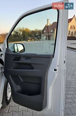 Грузовой фургон Volkswagen Transporter 2020 в 
