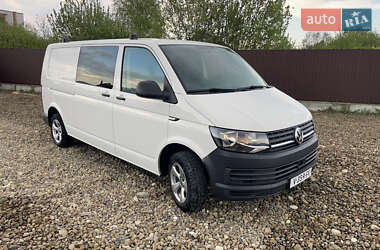 Минивэн Volkswagen Transporter 2017 в 