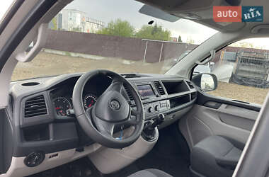 Минивэн Volkswagen Transporter 2017 в 