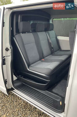 Минивэн Volkswagen Transporter 2017 в 